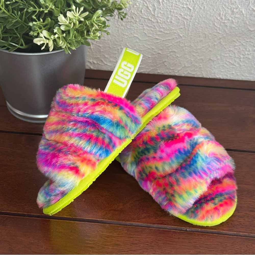 Ugg Faux Fur Slipper Sandal Girl Toddler Sz 10 Fluff Yeah Pixelate w/ Backstrap
